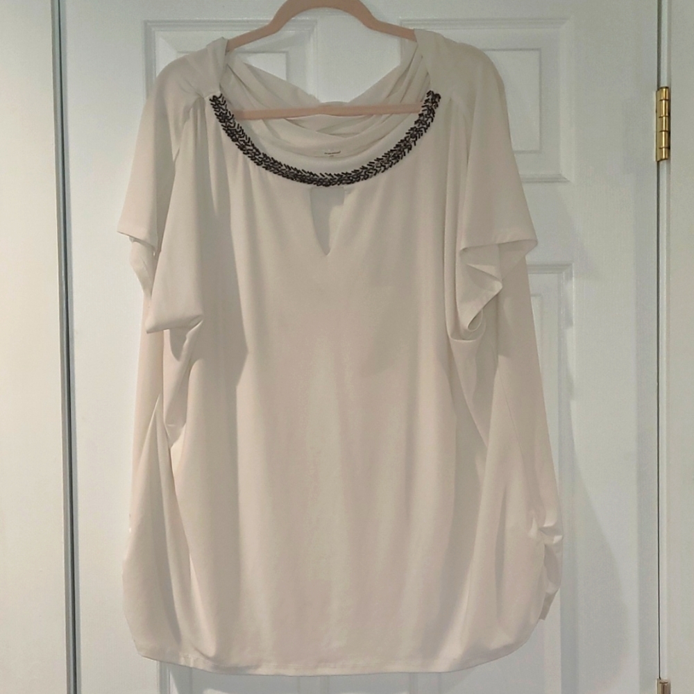 Maurices size 3 cream colored dress shirt